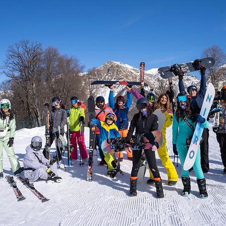 Qafqaz Riverside Hotel Qəbələ Exterior foto Skiing in Bariloche, Argentina